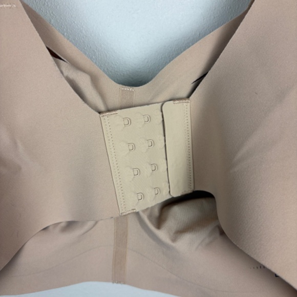 Evelyn & Bobbie The Beyond Bra in Sand - Size Large - Picture 3 of 7